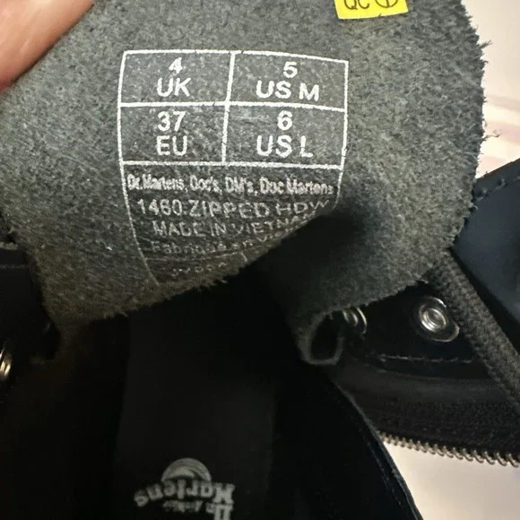 NWOT Dr.Martens SZ 6 1460 Zipped HDW women’s Airwair With Bouncing Soles Black - Picture 7 of 10